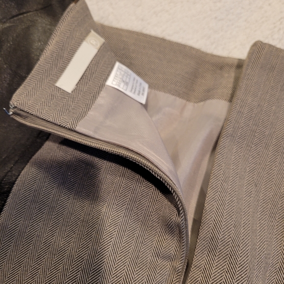 R  Faux leather and fabric skirt - Picture 6 of 6